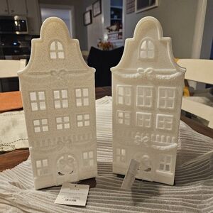 NWT Set Of 2 Wondershop White Glitter Decorative Houses